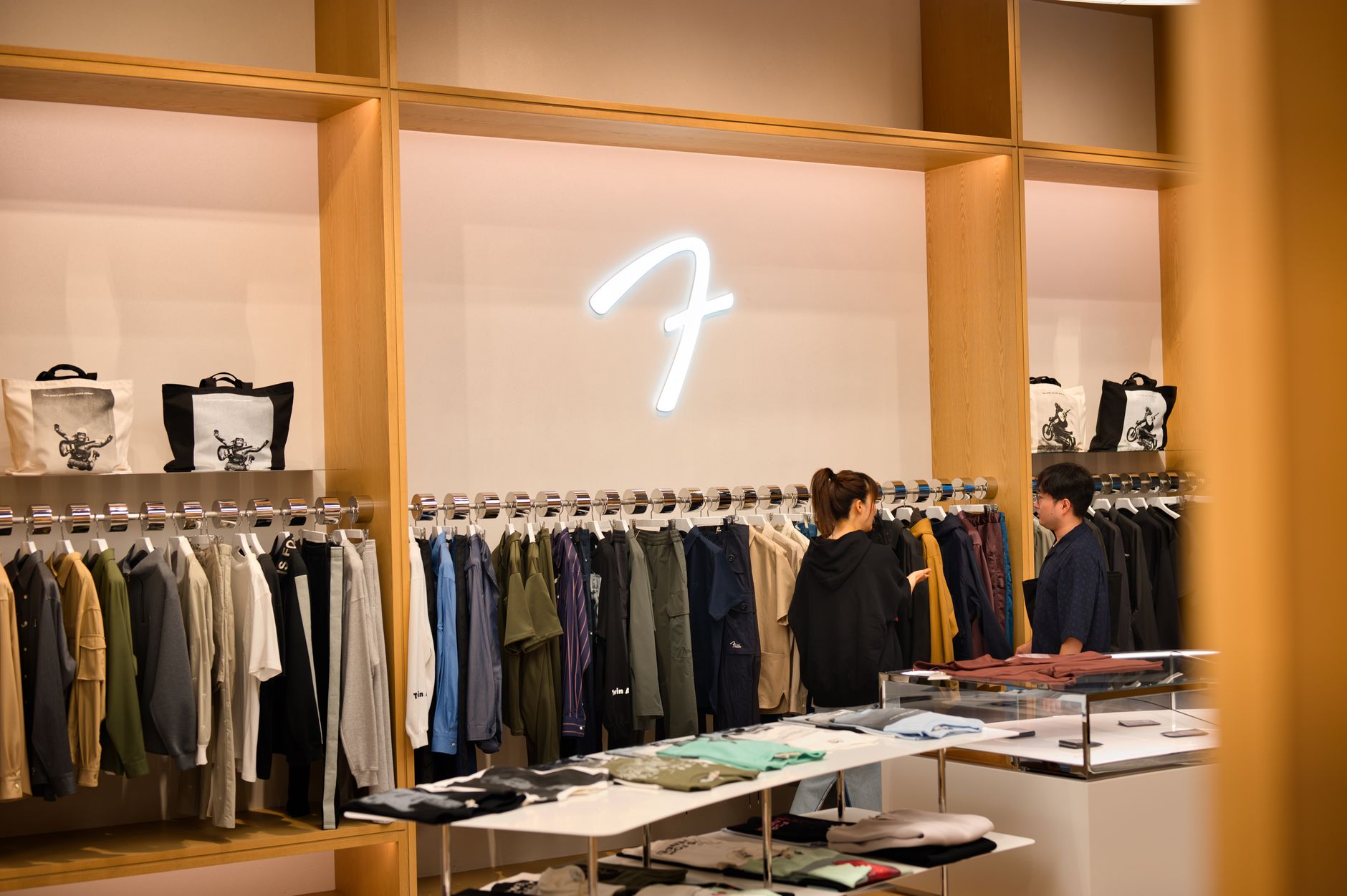 IQOS flagship store